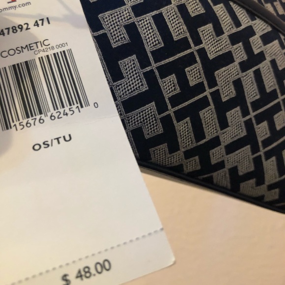 Tommy Hilfiger bag - Picture 2 of 4